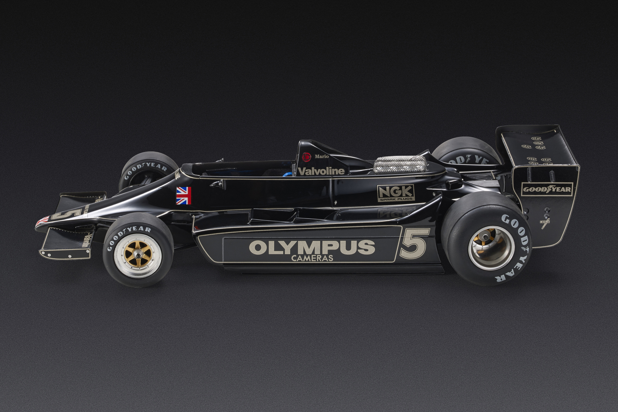 Lotus 79